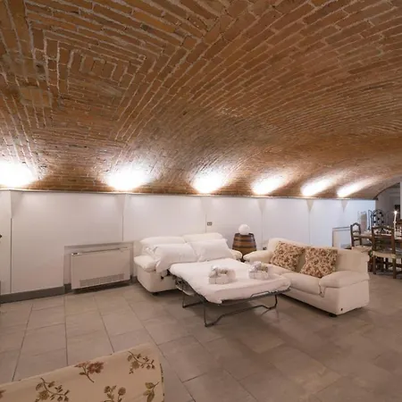 Loft In Navigli District With Jacuzzi & Sauna - Papiniano Apartment *