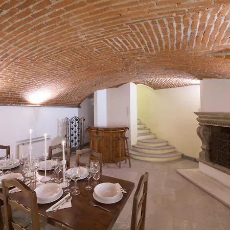 Loft In Navigli District With Jacuzzi & Sauna - Papiniano Apartment *